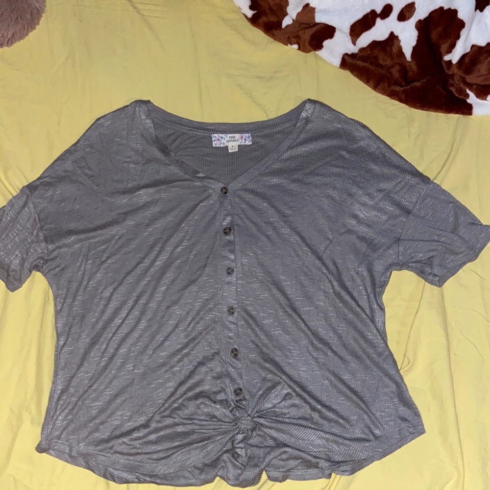 Navy’s green tshirt button down